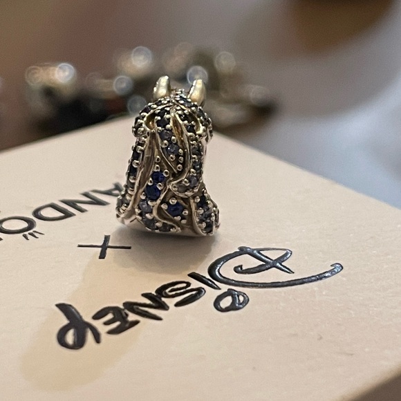 NIB Authentic Disney x Pandora Frozen Nokk Horse Charm with sparkly cz blue HTF - Picture 5 of 9